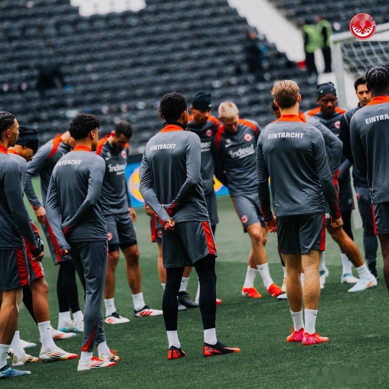 开云体育中国官网-法兰克福后勤保障不足，球队面临严峻考验的简单介绍