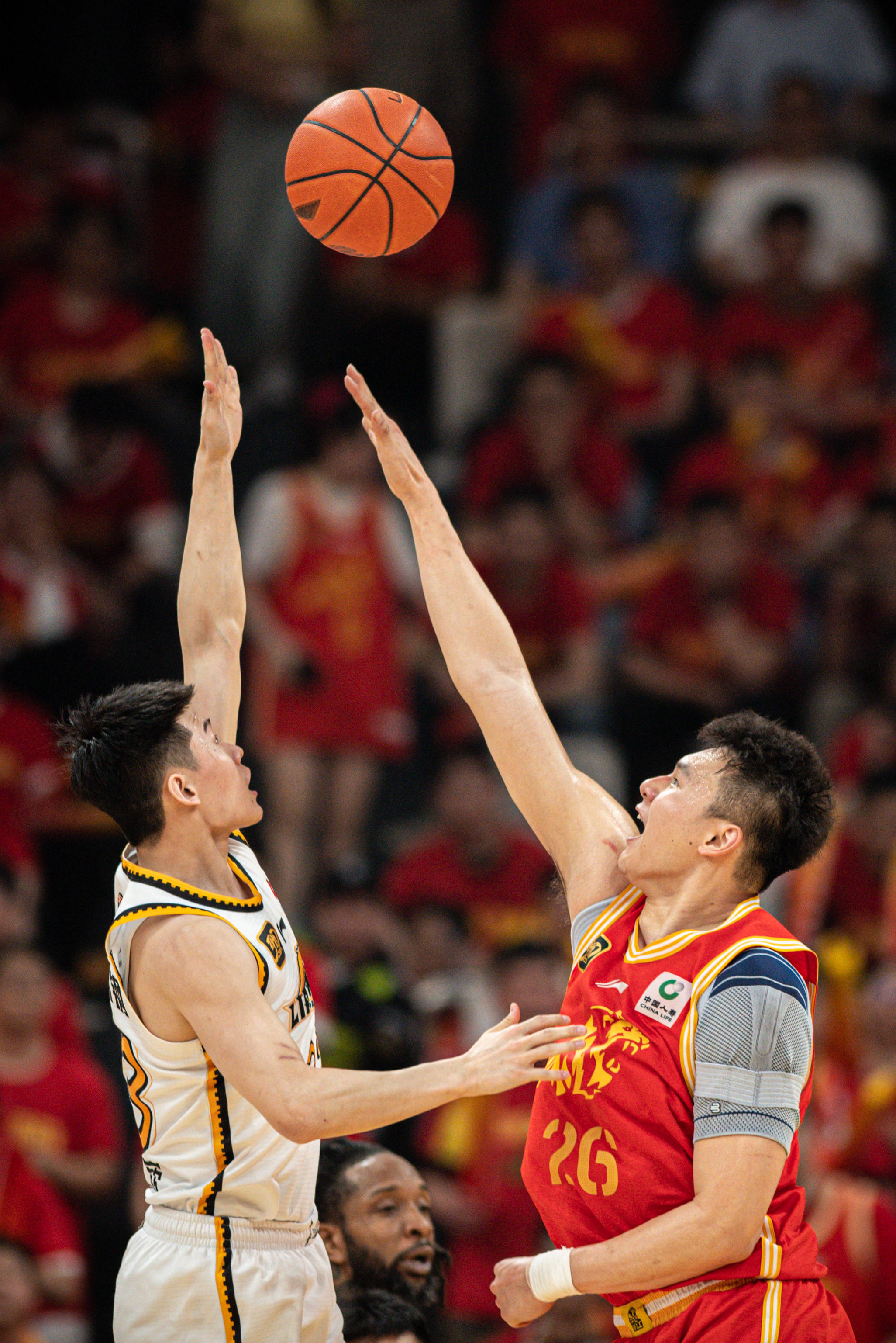 包含球队备战季后赛，调整战术迎接挑战的词条