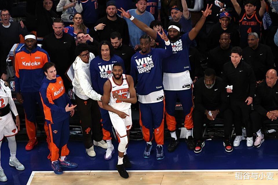 开云体育直播-包含防守端出色表现，帮助球队保持领先的词条