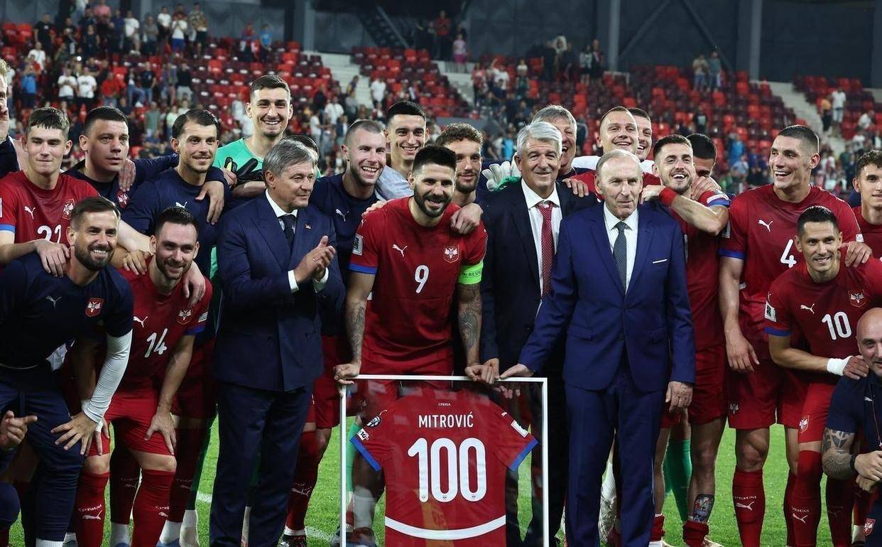 包含北马其顿客场不敌拉脱维亚，欧洲锦标赛资格遥遥无期的词条