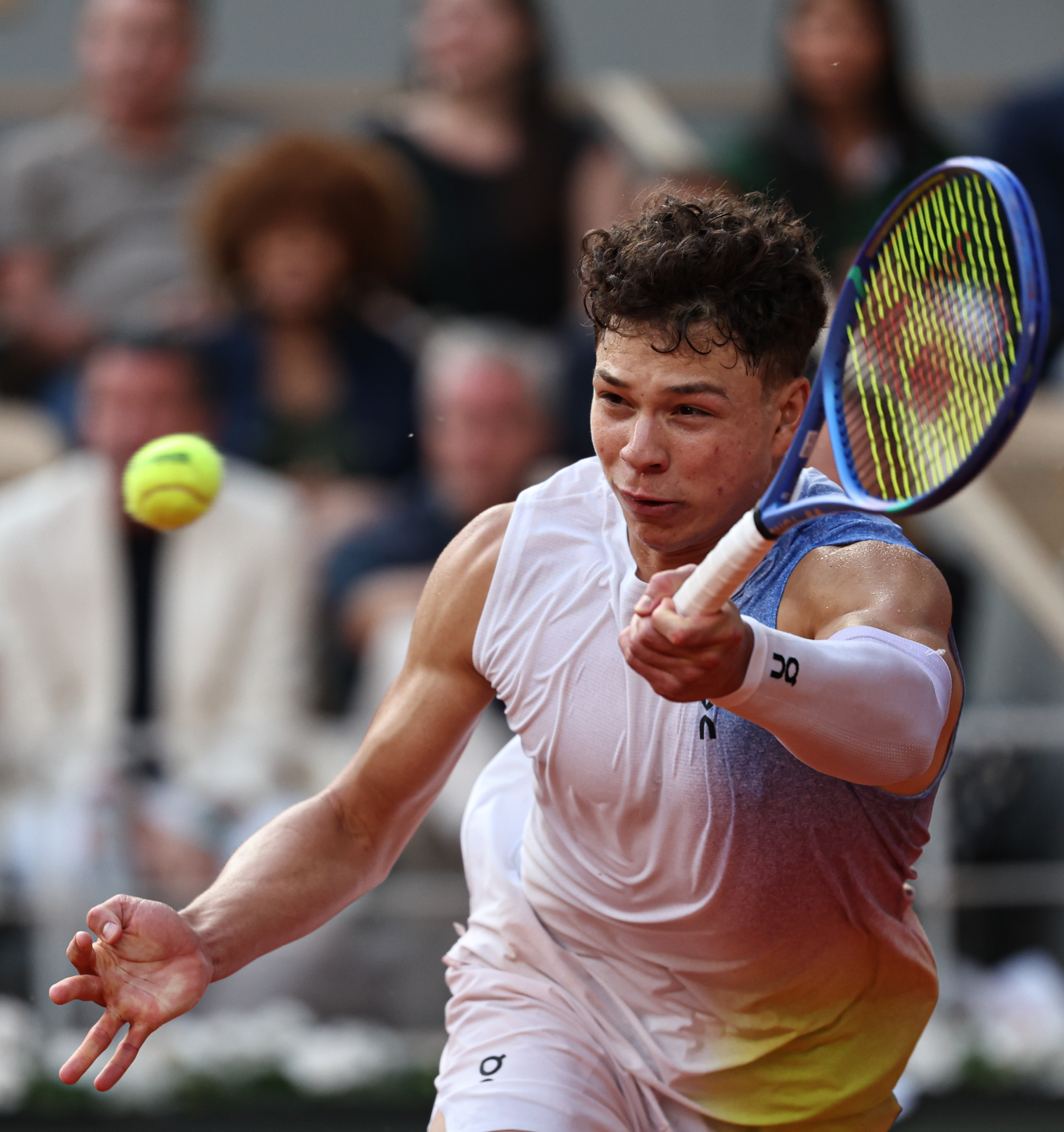 美国网球队险胜世界网球队，阿尔卡拉斯打破历史纪录的简单介绍