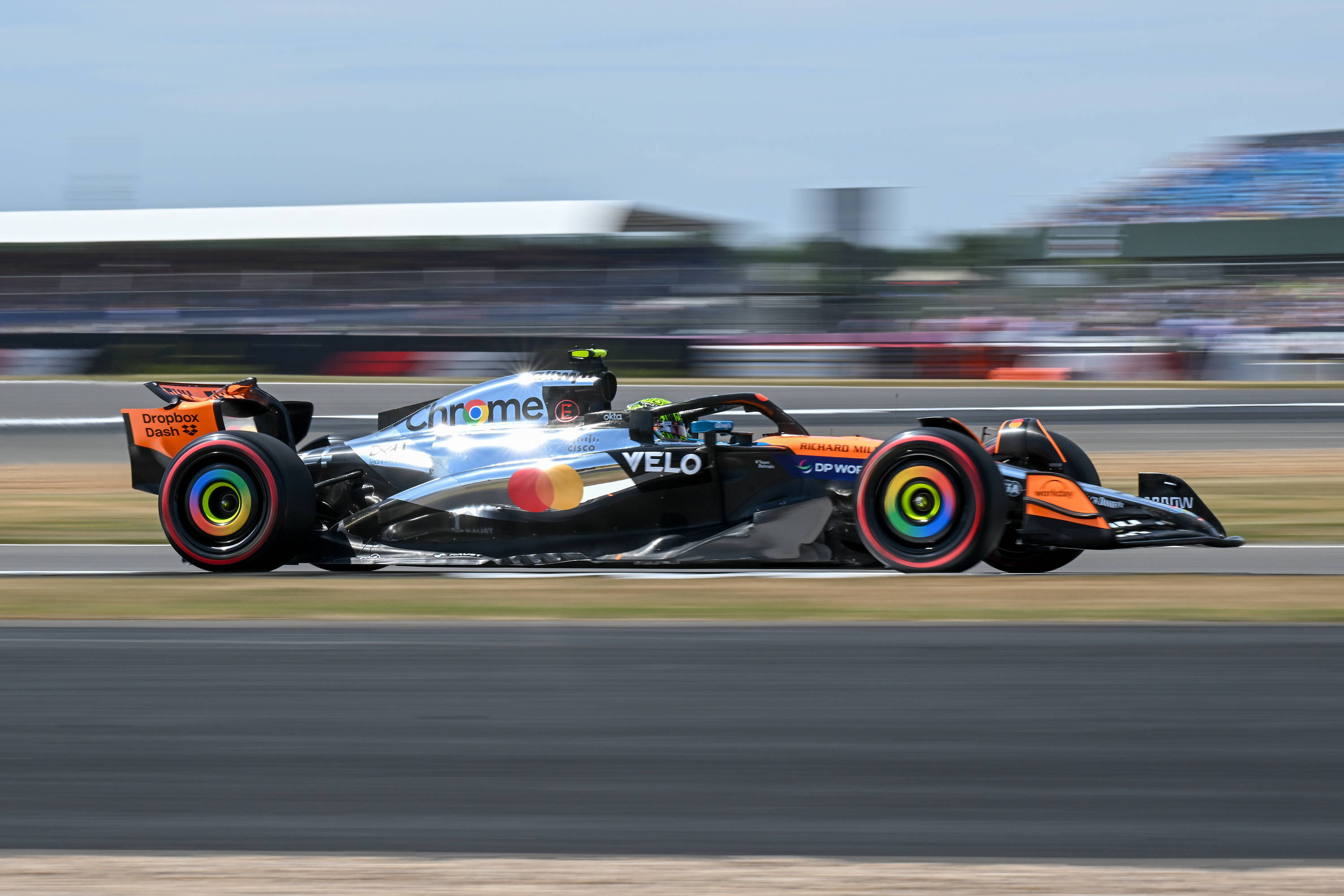 迈凯伦逆转梅赛德斯,汉密尔顿高光表现的简单介绍 迈凯伦逆转梅赛德斯,汉密尔顿高光表现的简单介绍